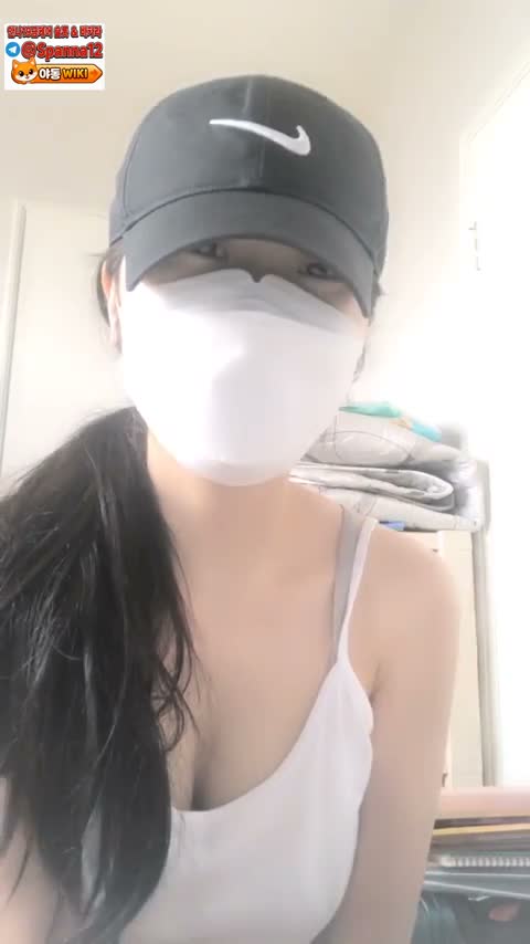 영통으로 꼭지하고 보지 보여주는 겸둥이